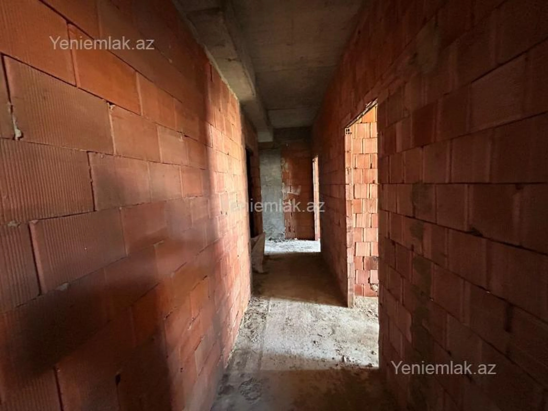 Satılır 3 otaqlı yeni tikili 90 m²