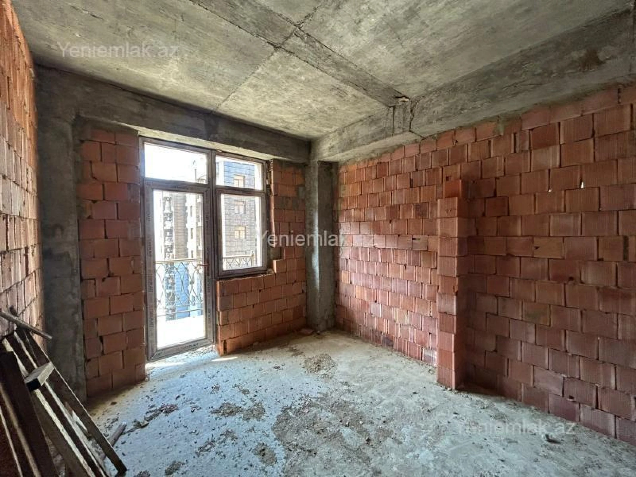 Satılır 3 otaqlı yeni tikili 90 m²