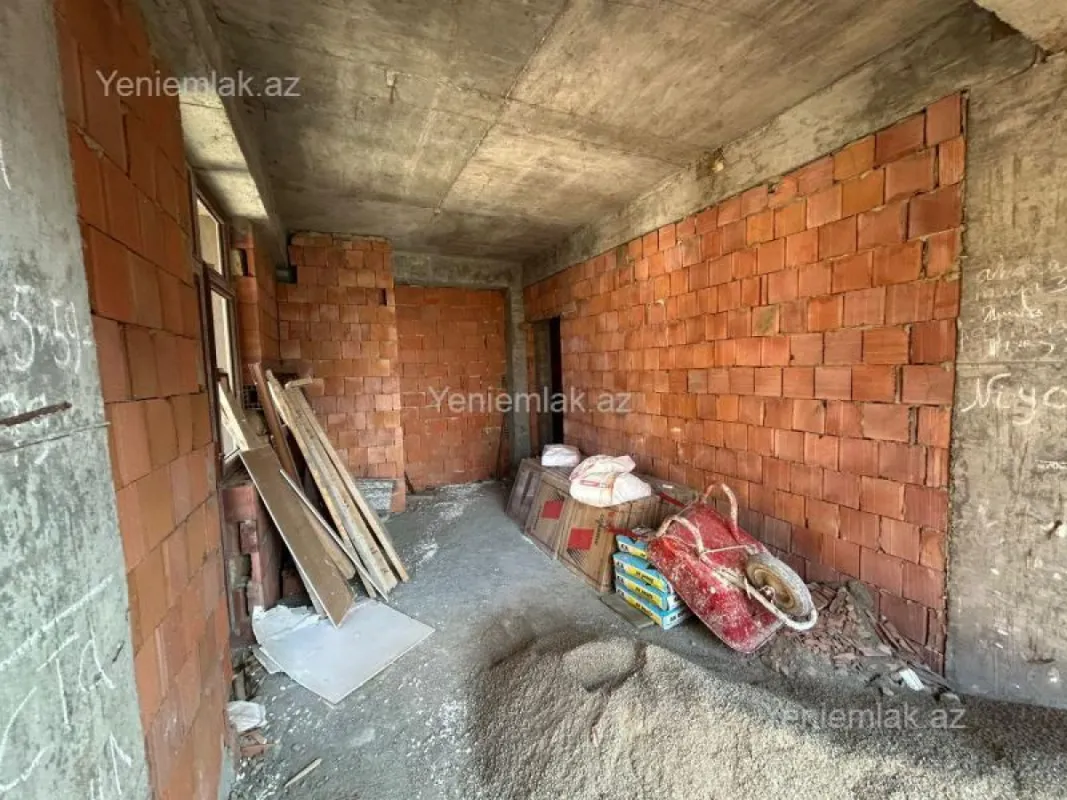 Satılır 3 otaqlı yeni tikili 90 m²