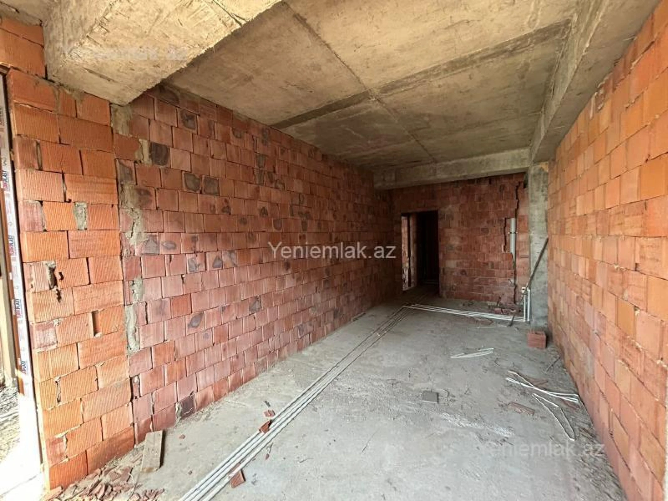 Satılır 2 otaqlı yeni tikili 72 m²