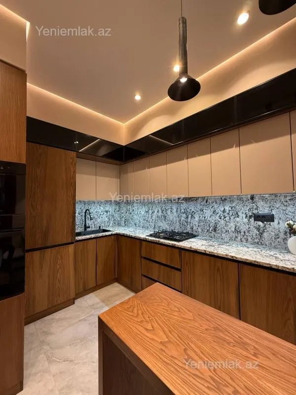 Satılır 3 otaqlı yeni tikili 106 m²