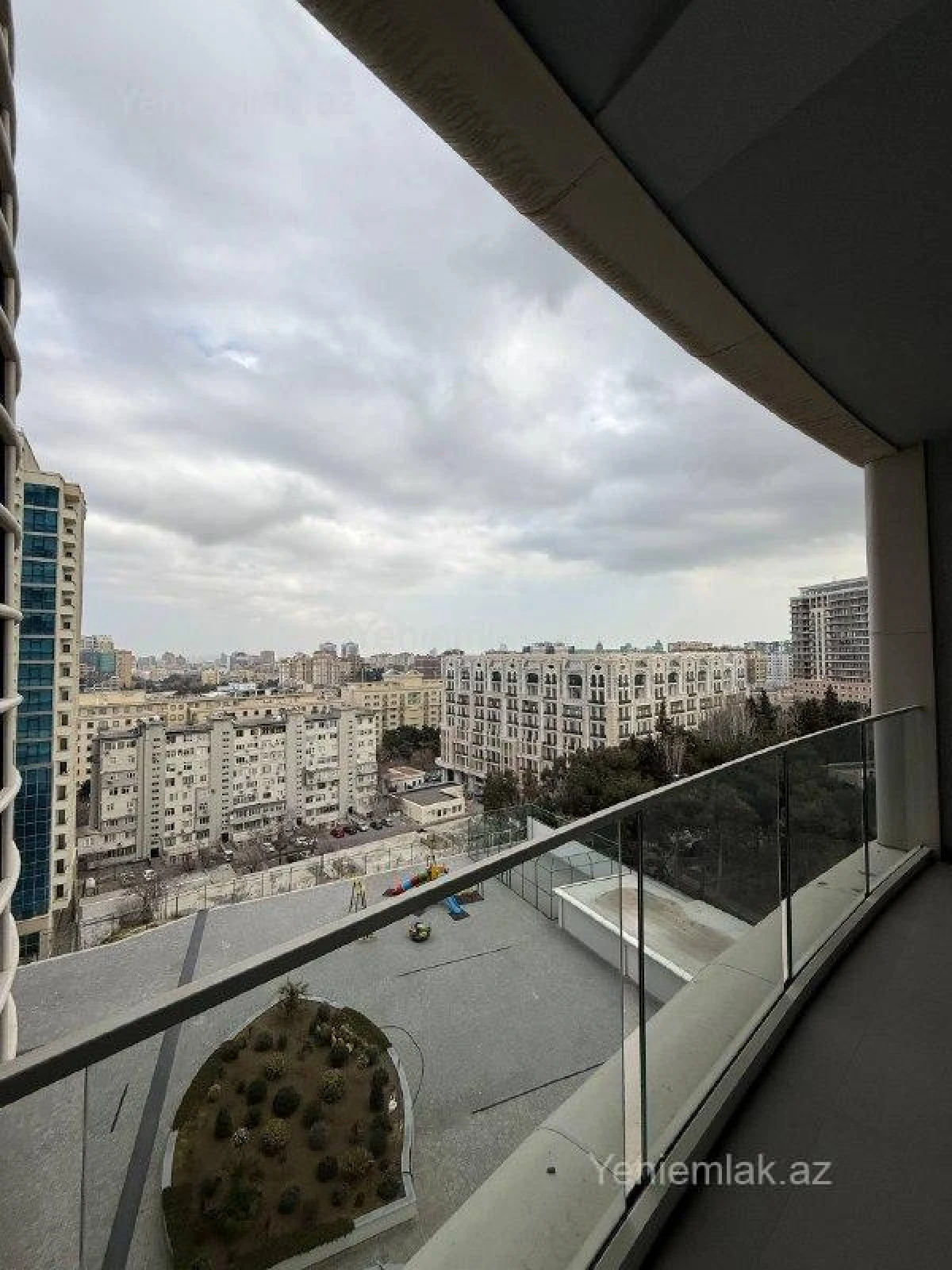 Satılır 3 otaqlı yeni tikili 106 m²