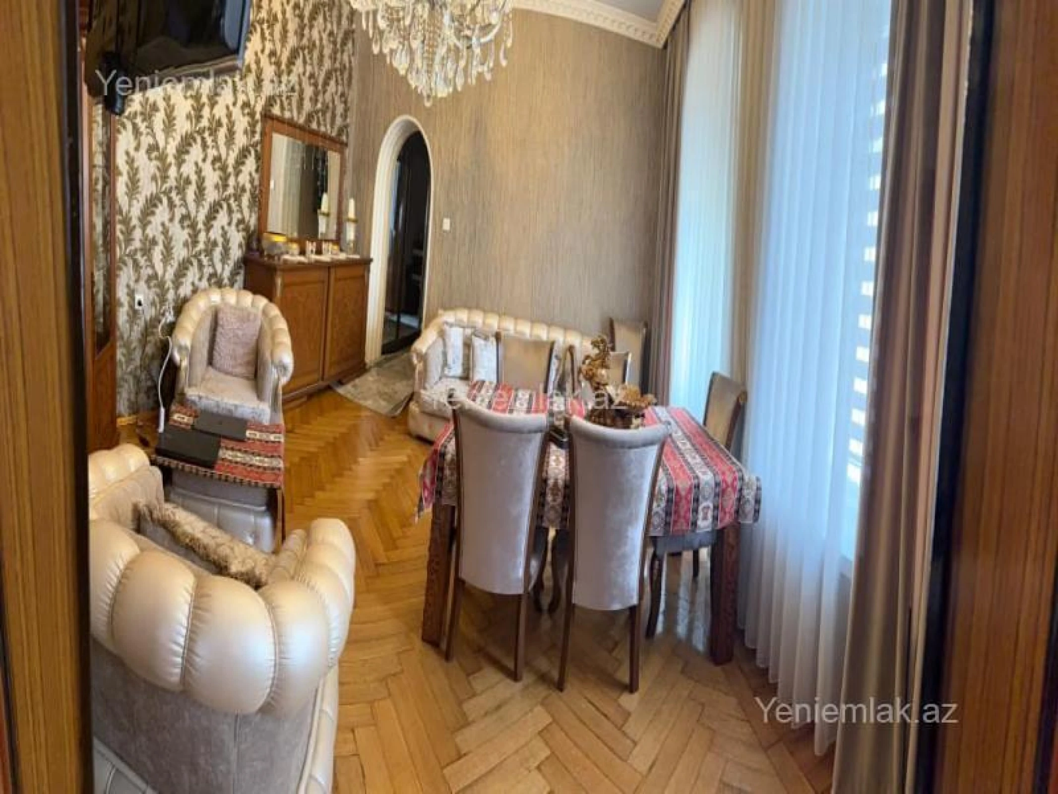 Satılır 3 otaqlı köhnə tikili 88 m²