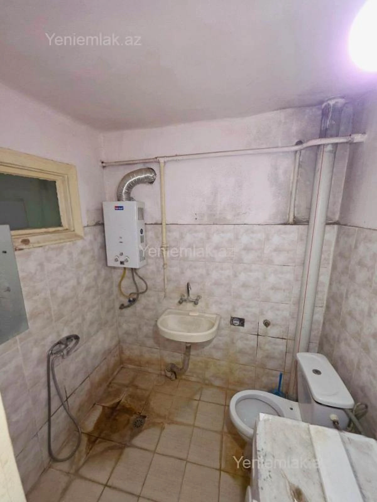 Satılır 1 otaqlı köhnə tikili 35 m²