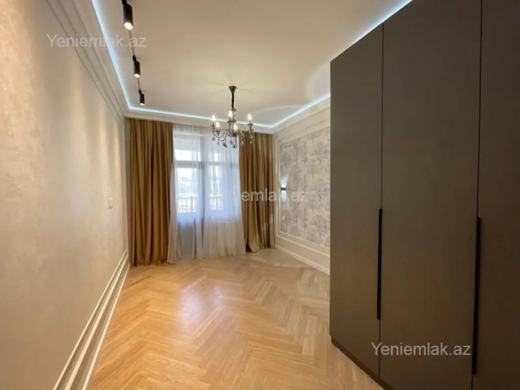 Satılır 3 otaqlı yeni tikili 84 m²