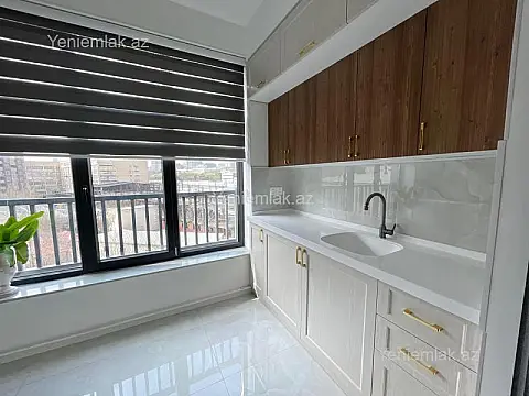 Satılır 3 otaqlı yeni tikili 84 m²