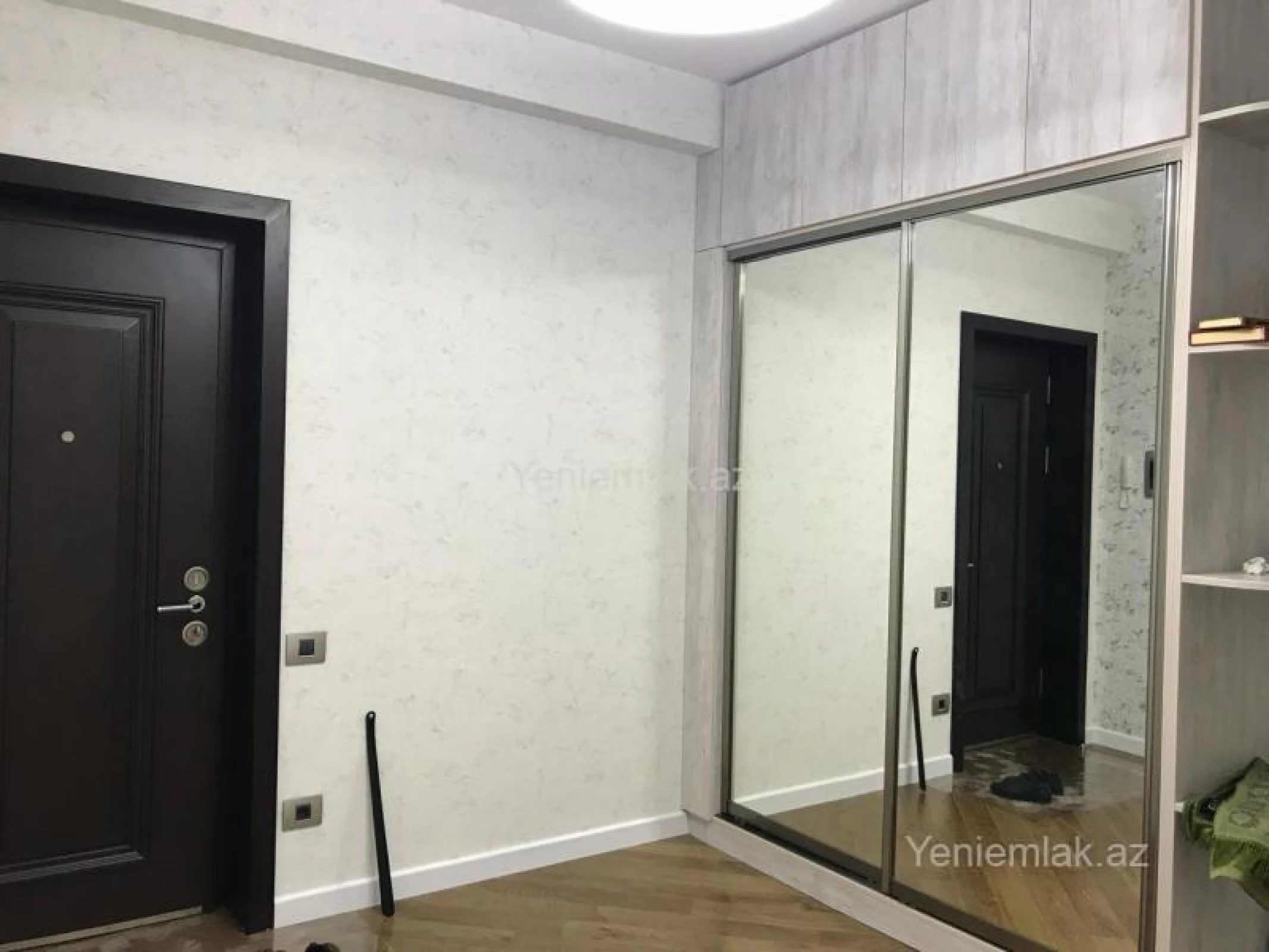 Satılır 3 otaqlı yeni tikili 105 m²
