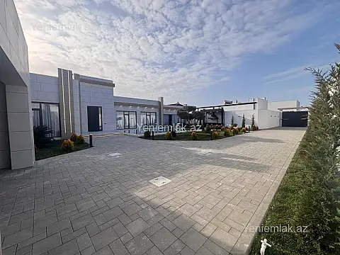 Satılır 5 otaqlı həyət evi 260 m²