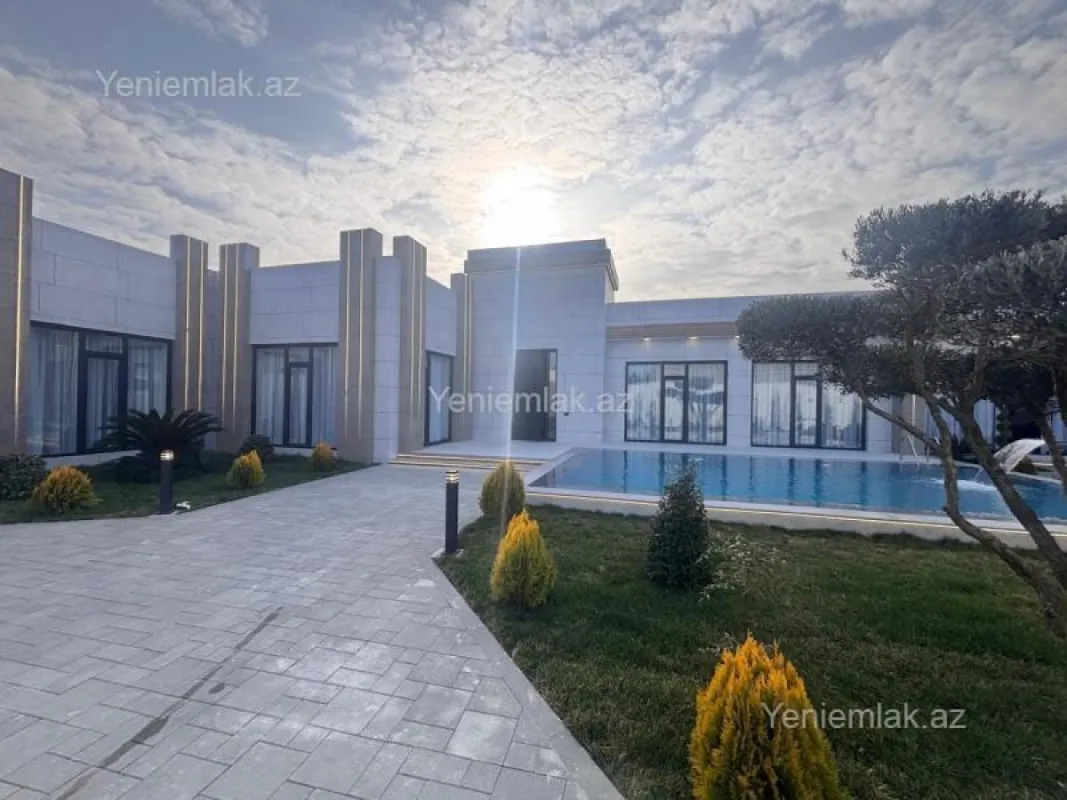 Satılır 5 otaqlı həyət evi 260 m²