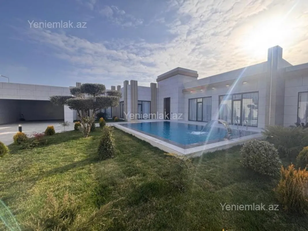 Satılır 5 otaqlı həyət evi 260 m²