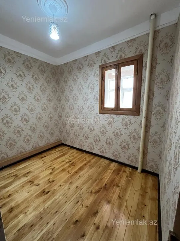Satılır 2 otaqlı köhnə tikili 35 m²