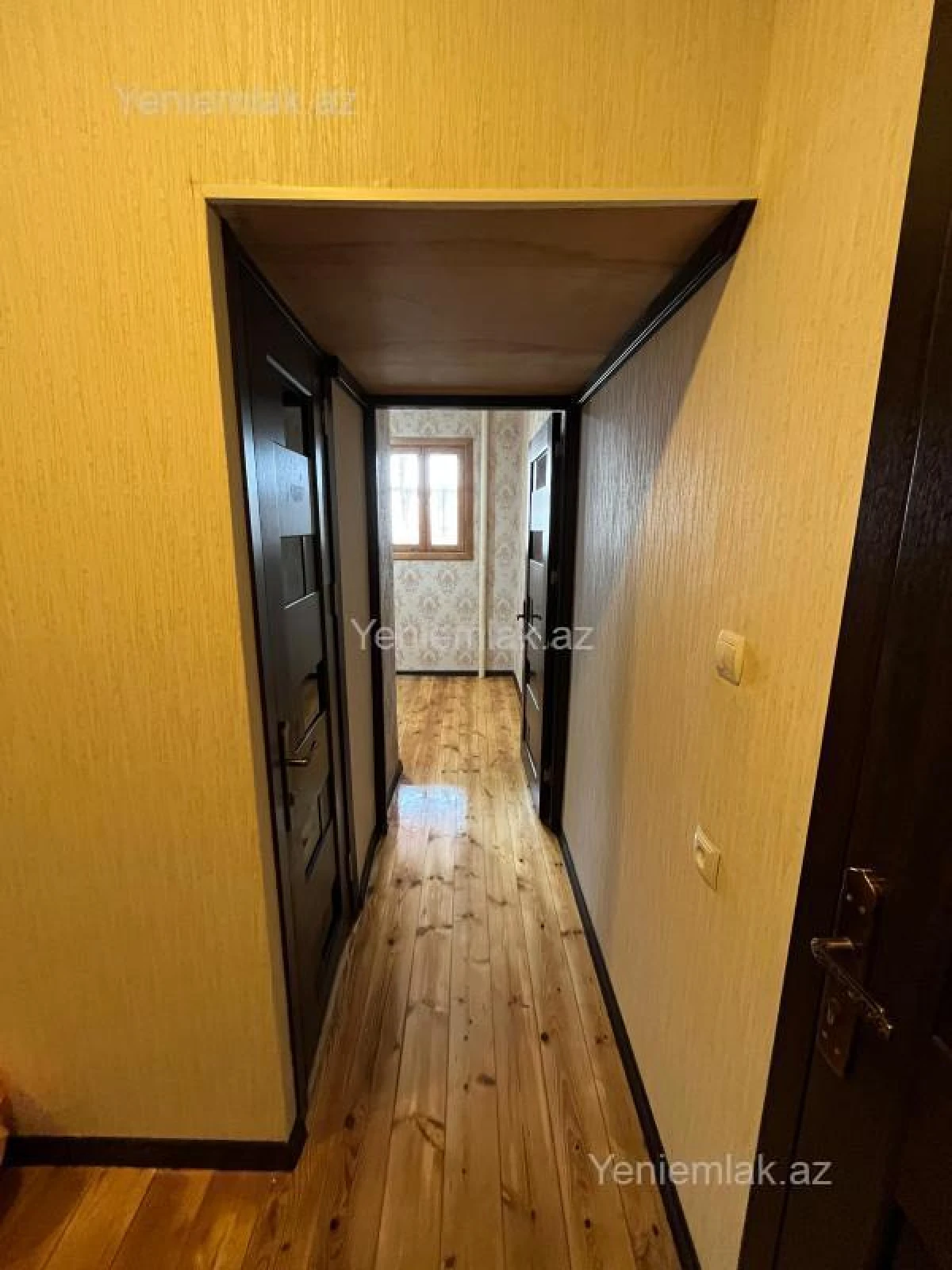 Satılır 2 otaqlı köhnə tikili 35 m²