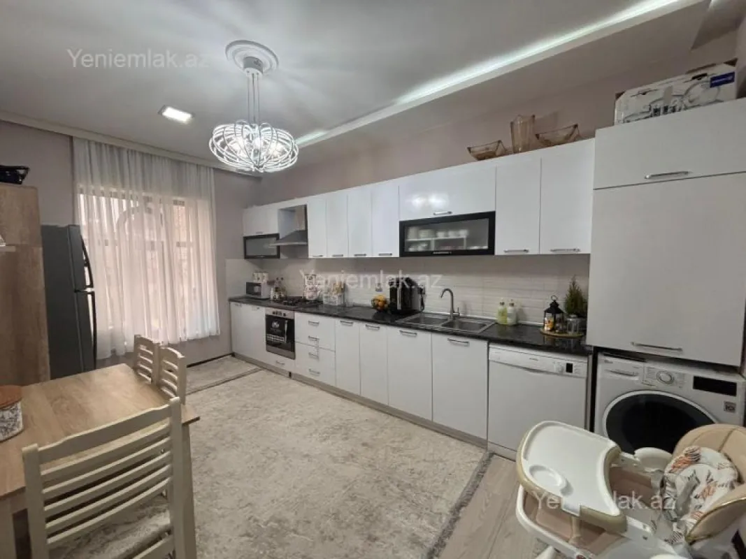 Satılır 3 otaqlı həyət evi 150 m²