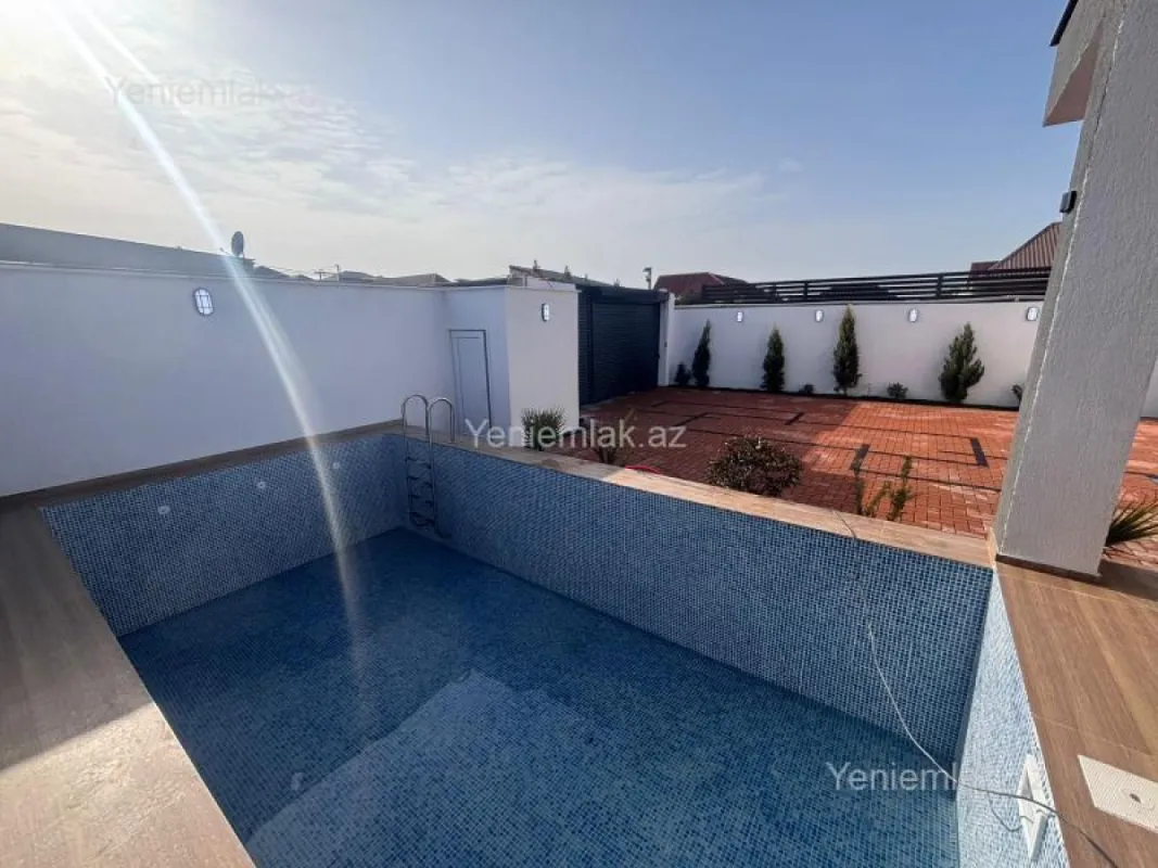 Satılır 4 otaqlı həyət evi 145 m²