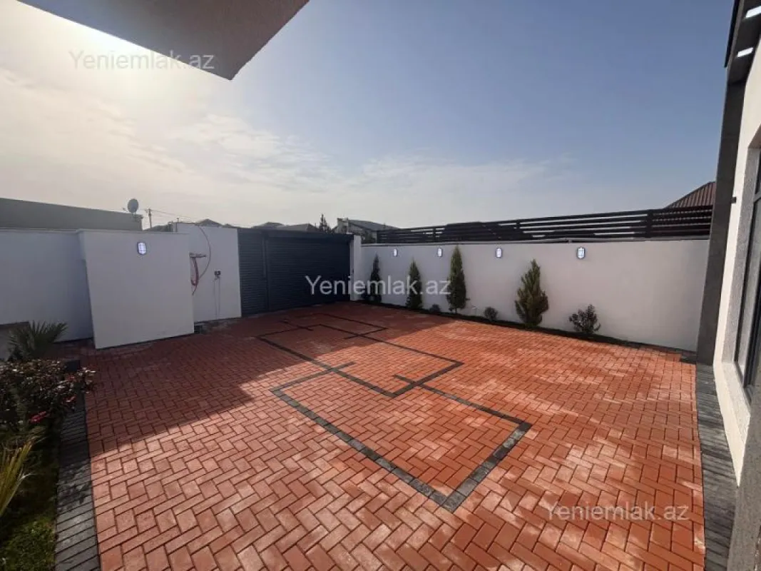 Satılır 4 otaqlı həyət evi 145 m²