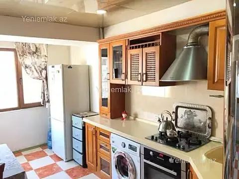 Satılır 2 otaqlı köhnə tikili 60 m²