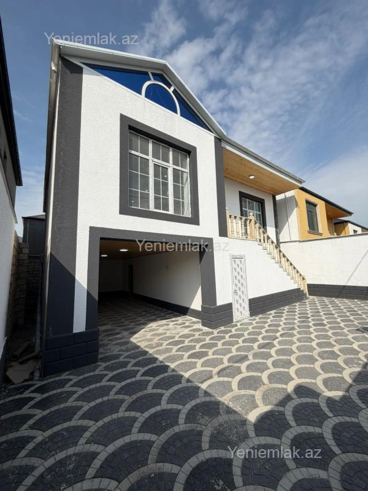 Satılır 4 otaqlı həyət evi 200 m²