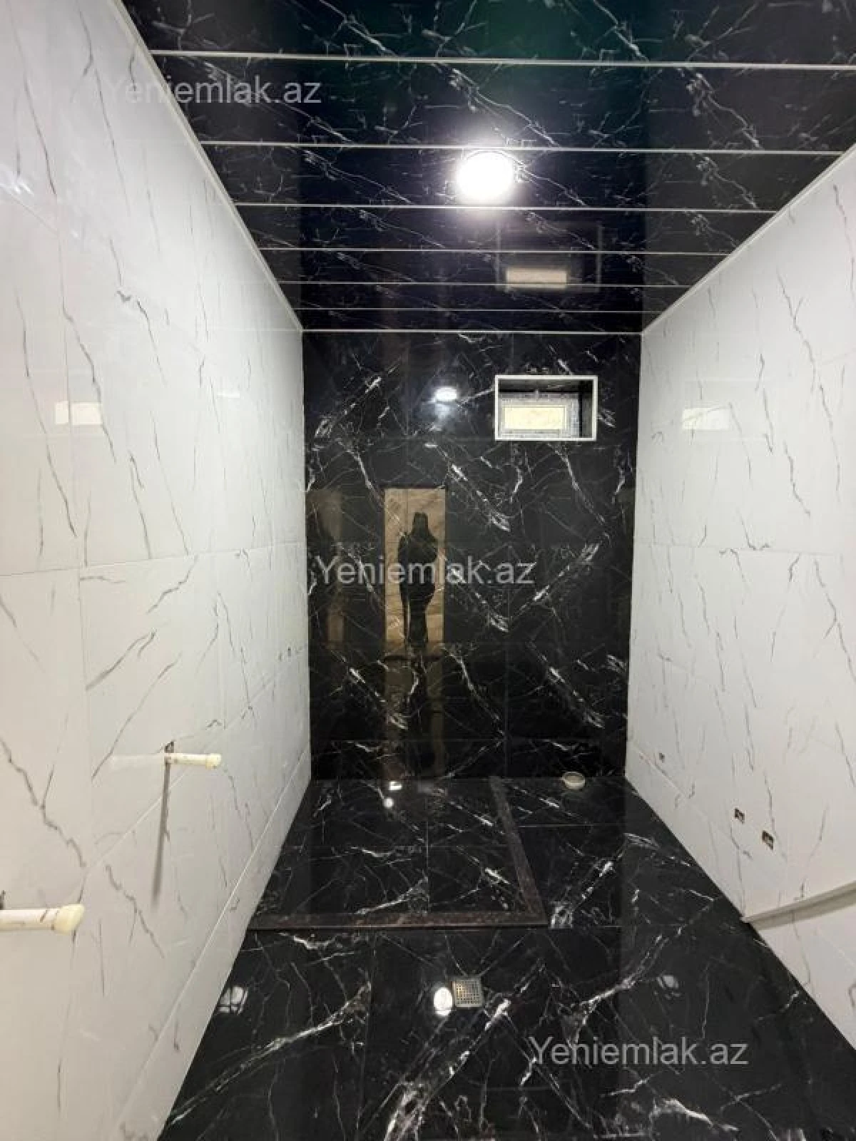 Satılır 4 otaqlı həyət evi 200 m²