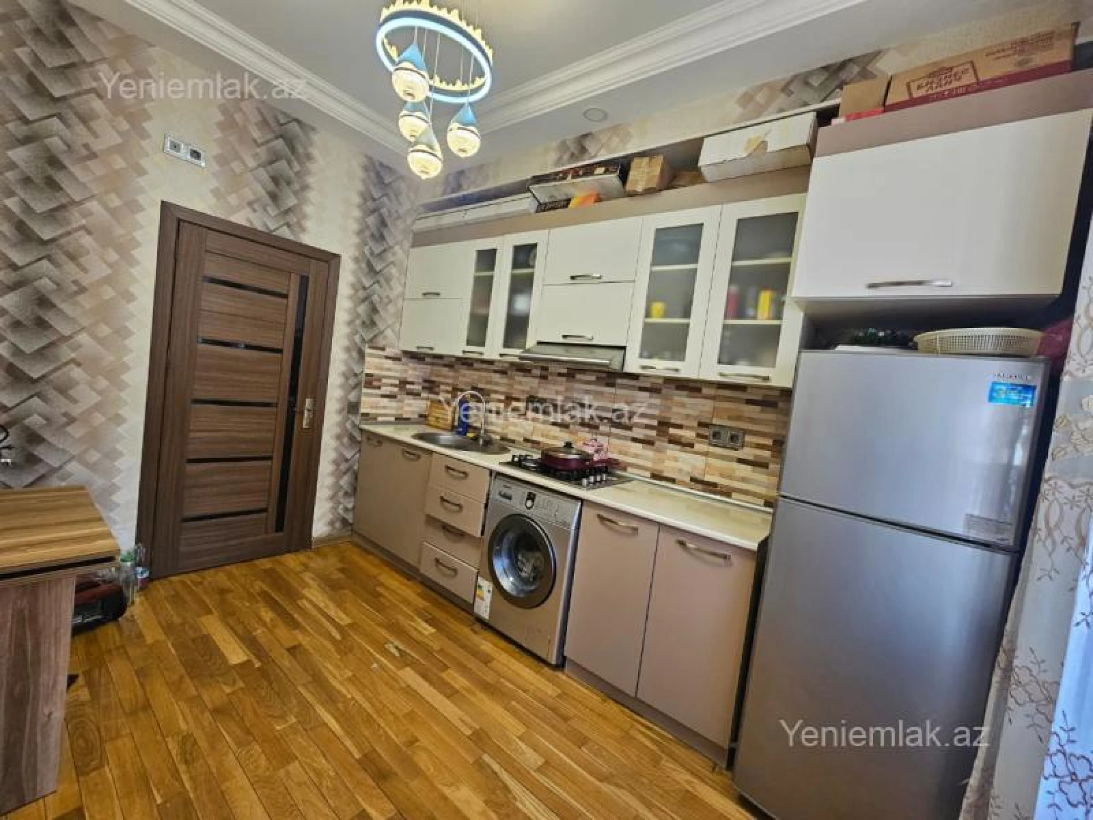 Satılır 2 otaqlı yeni tikili 100 m²