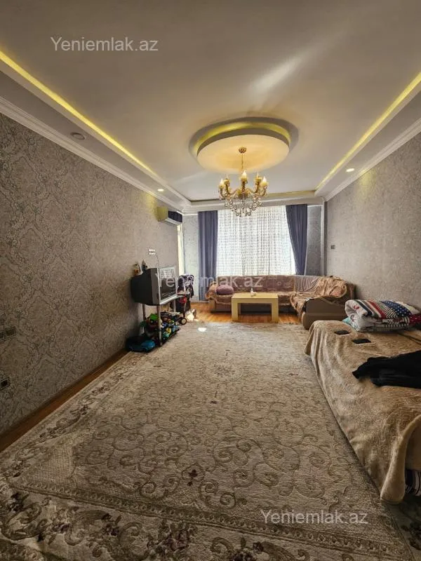 Satılır 2 otaqlı yeni tikili 100 m²