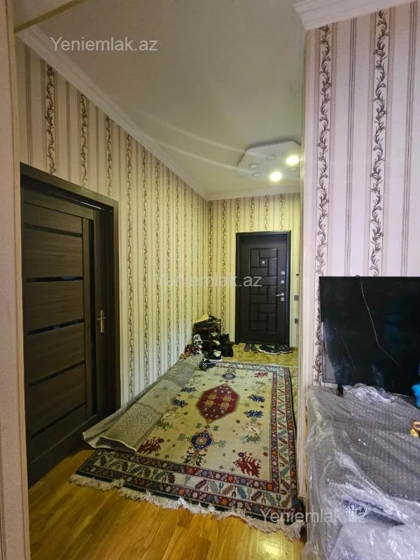 Satılır 2 otaqlı yeni tikili 100 m²