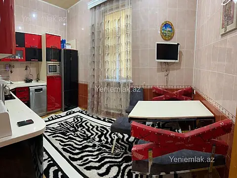 Satılır 9 otaqlı həyət evi 320 m²