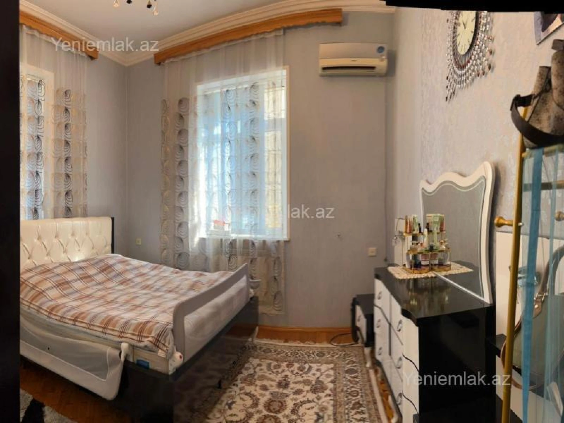 Satılır 9 otaqlı həyət evi 320 m²