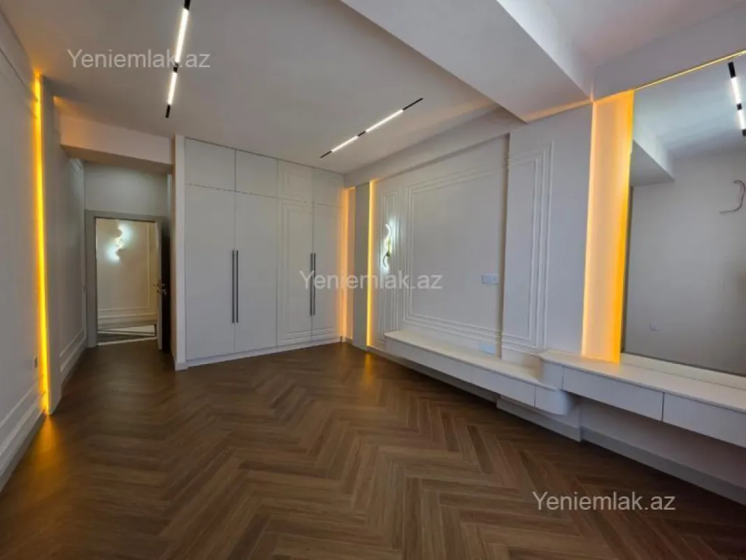 Satılır 3 otaqlı yeni tikili 120 m²