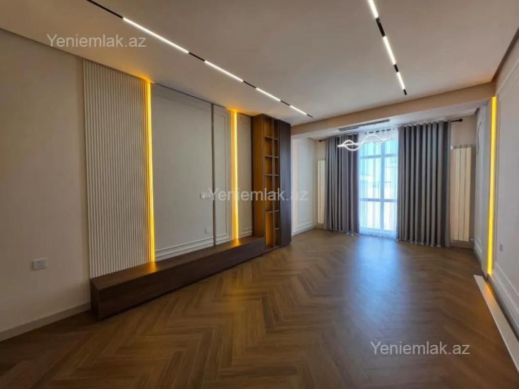 Satılır 3 otaqlı yeni tikili 120 m²