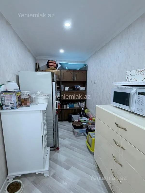 Satılır 3 otaqlı köhnə tikili 70 m²