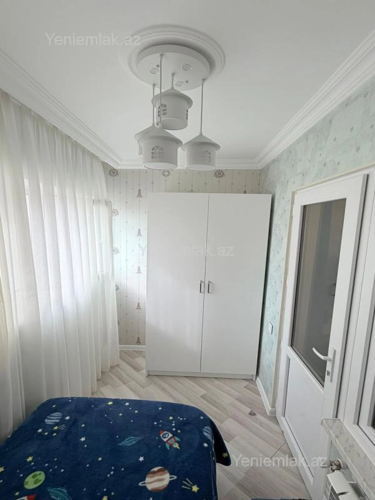 Satılır 3 otaqlı köhnə tikili 70 m²