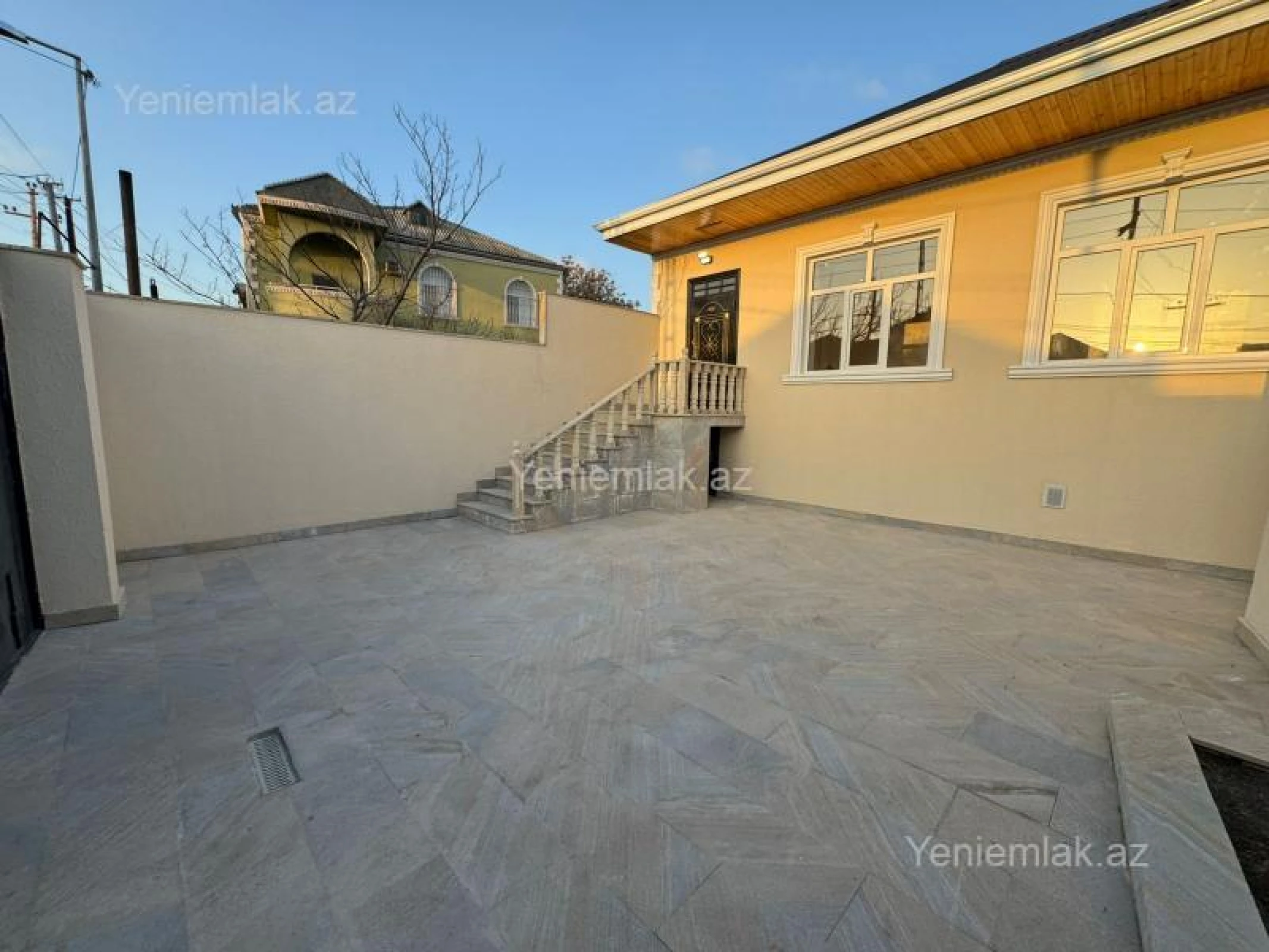 Satılır 4 otaqlı həyət evi 150 m²