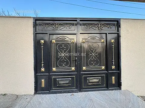 Satılır 4 otaqlı həyət evi 150 m²