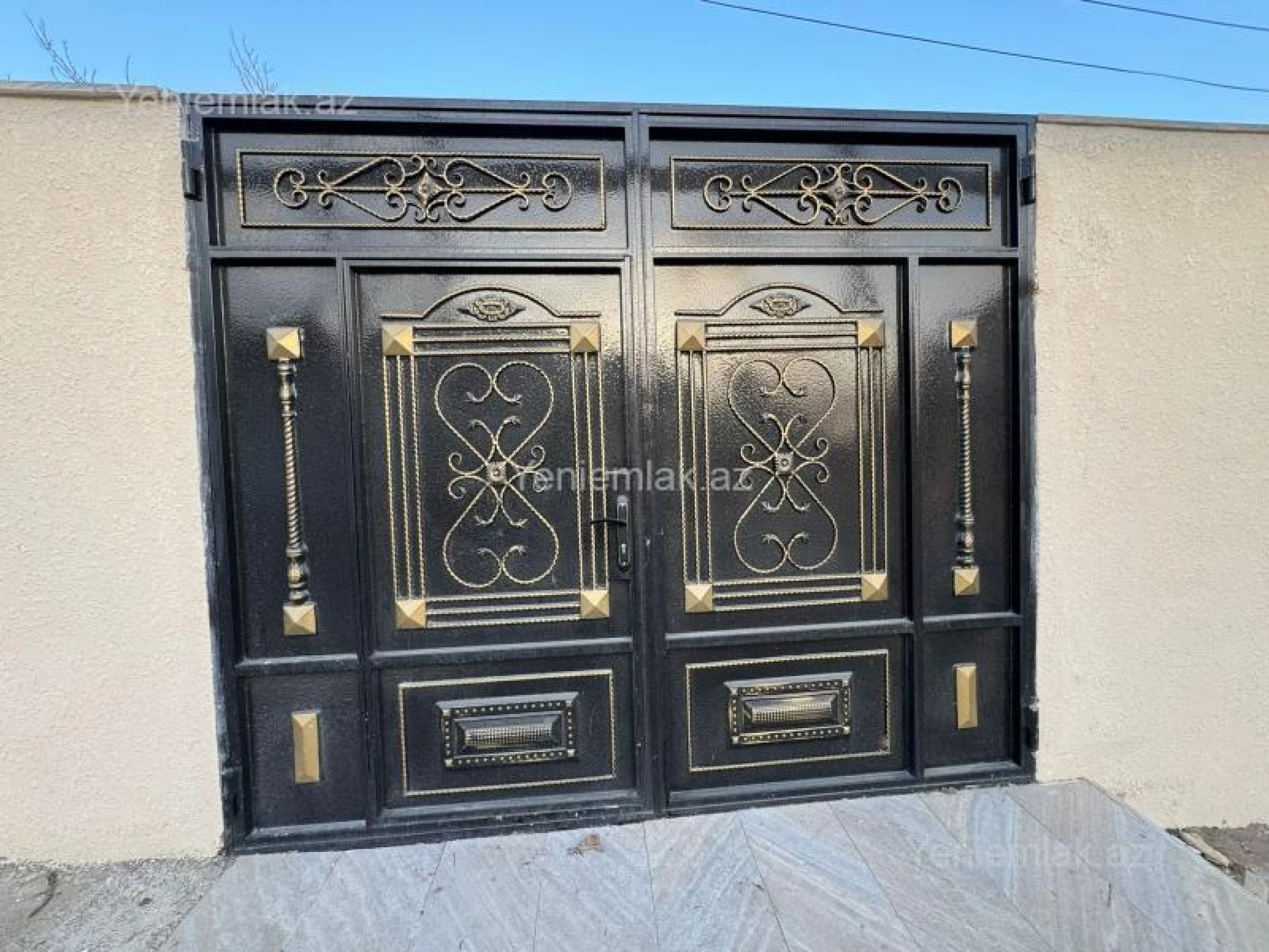 Satılır 4 otaqlı həyət evi 150 m²