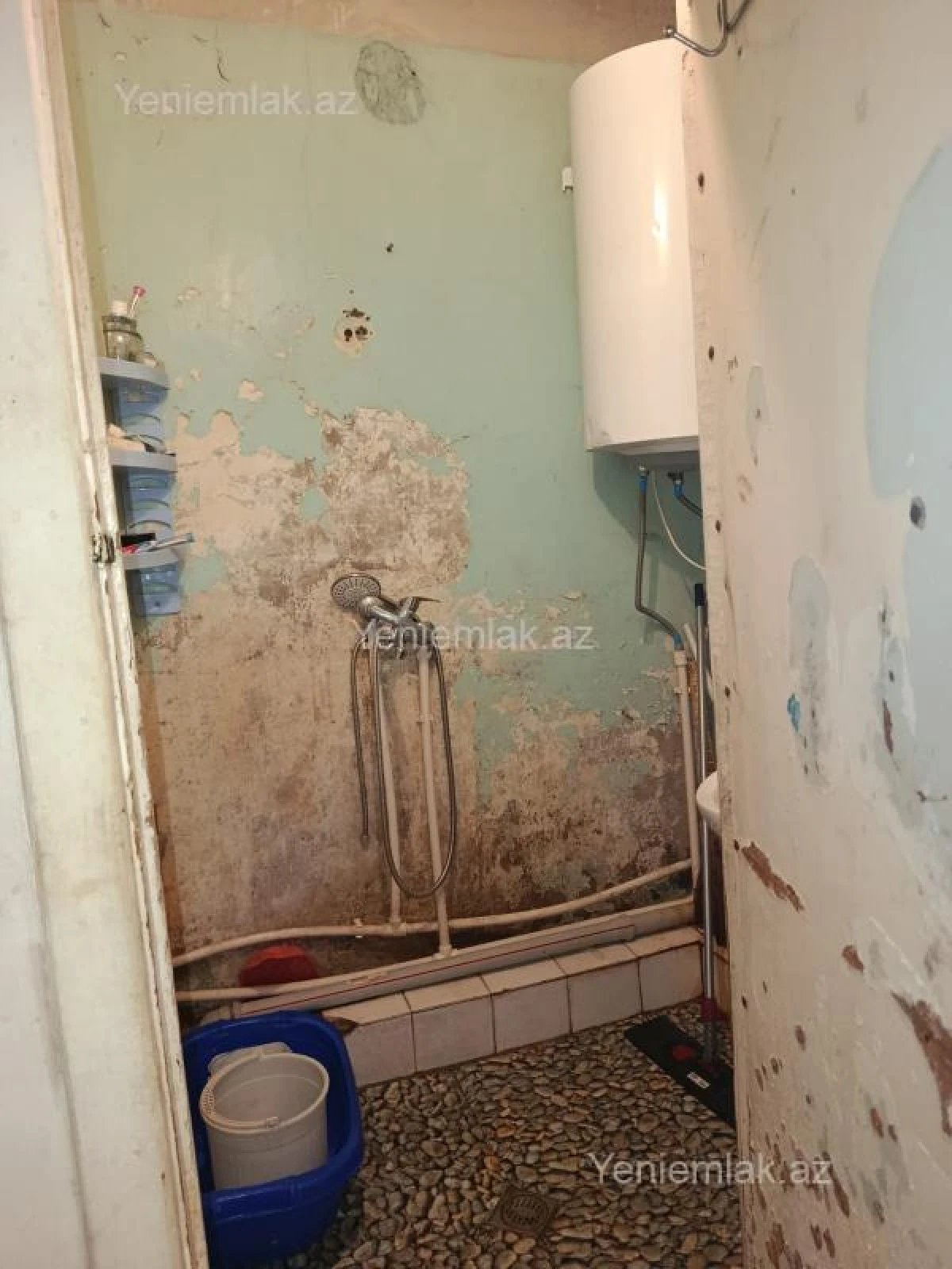 Satılır 4 otaqlı köhnə tikili 85 m²