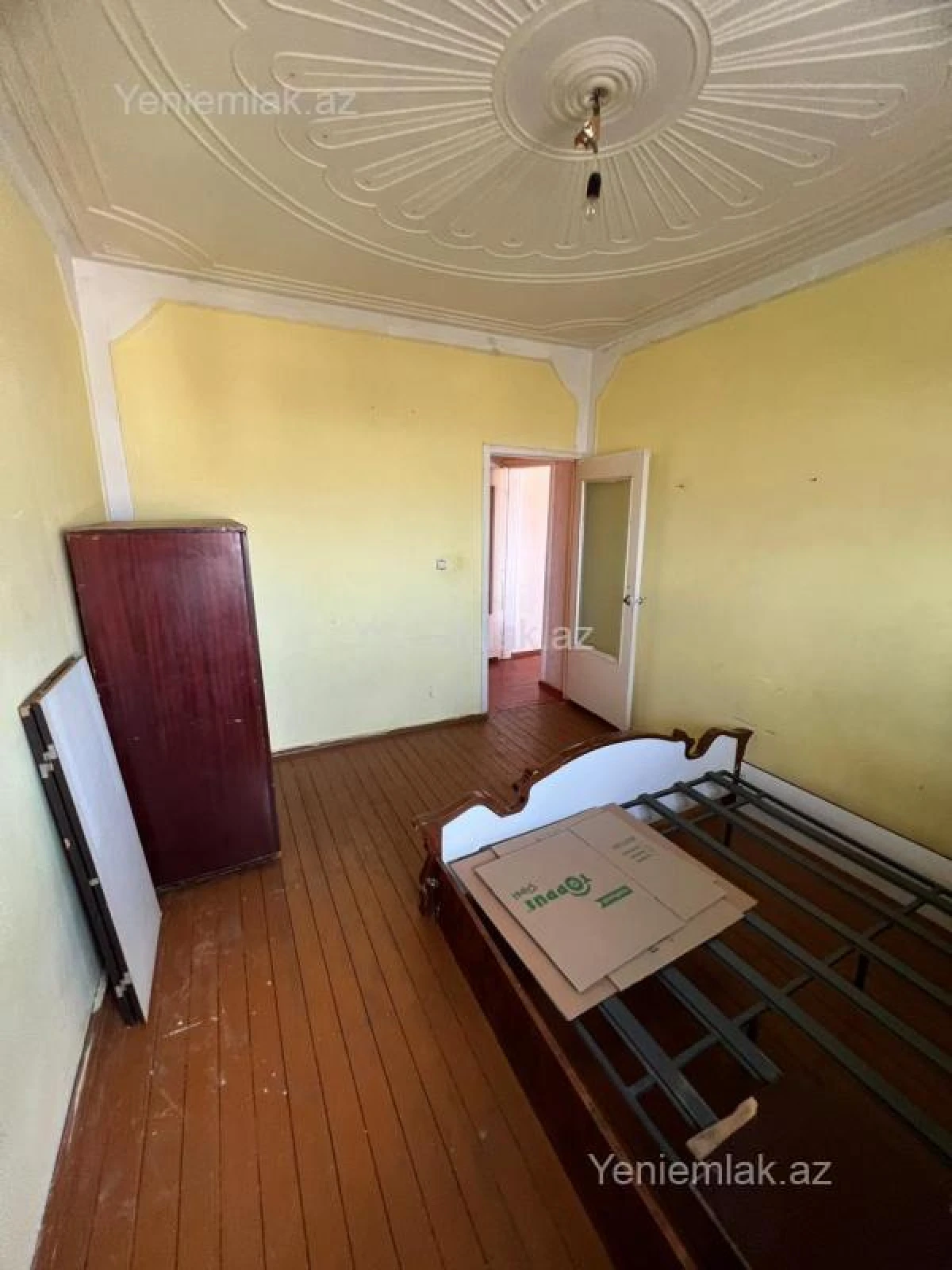 Satılır 2 otaqlı köhnə tikili 60 m²