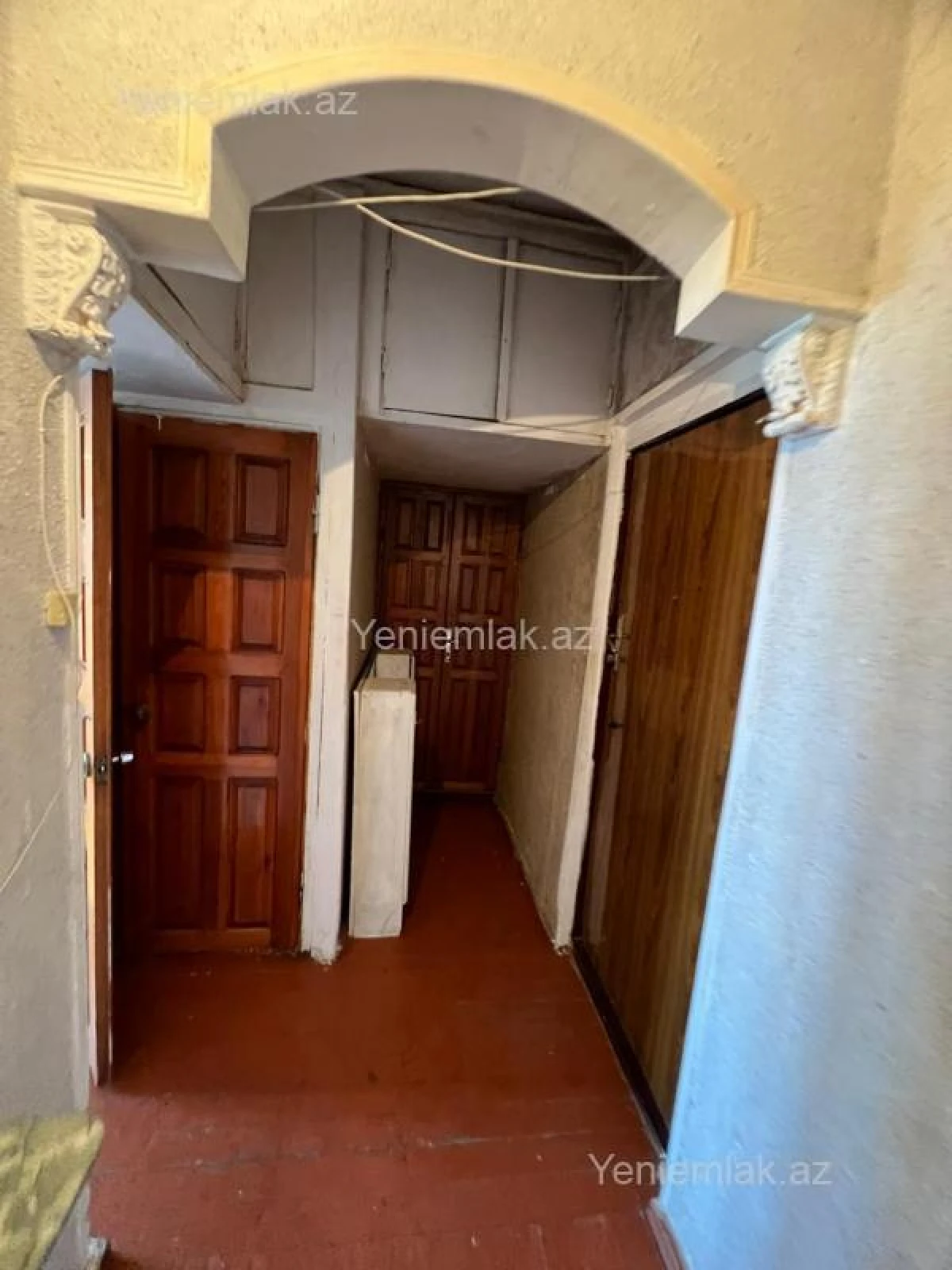 Satılır 2 otaqlı köhnə tikili 60 m²