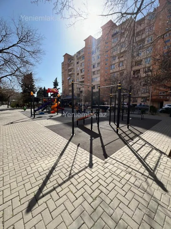 Satılır 2 otaqlı köhnə tikili 60 m²