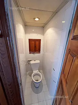 Satılır 2 otaqlı köhnə tikili 60 m²