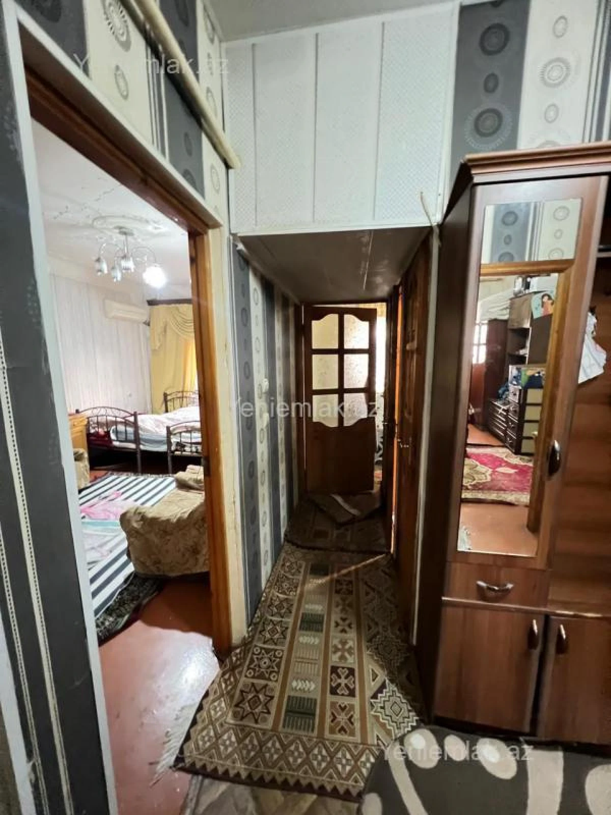 Satılır 2 otaqlı köhnə tikili 60 m²
