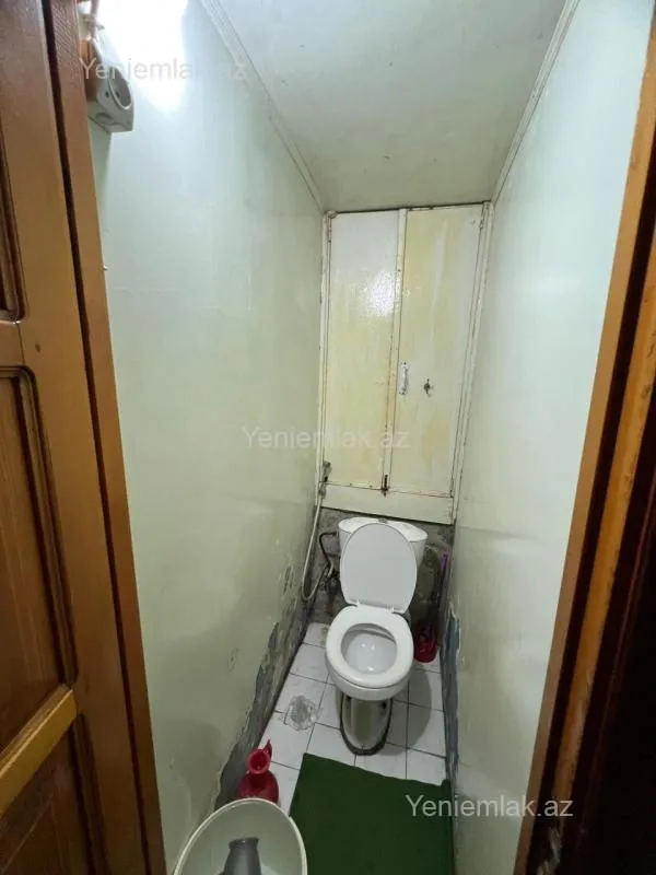 Satılır 2 otaqlı köhnə tikili 60 m²