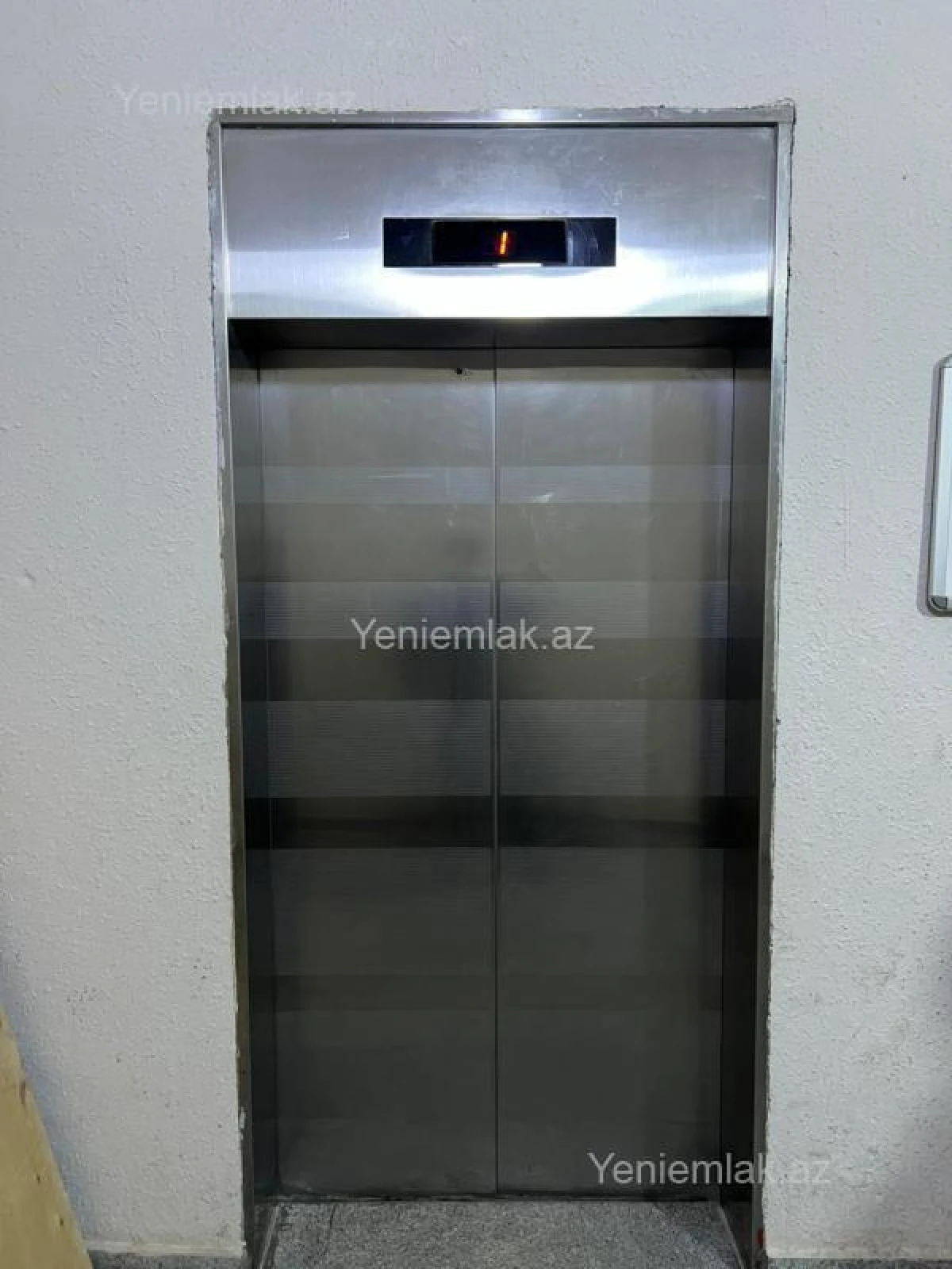 Satılır 2 otaqlı yeni tikili 90 m²