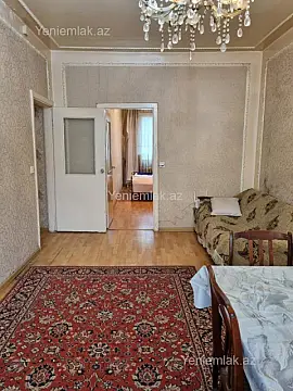 Satılır 2 otaqlı köhnə tikili 50 m²