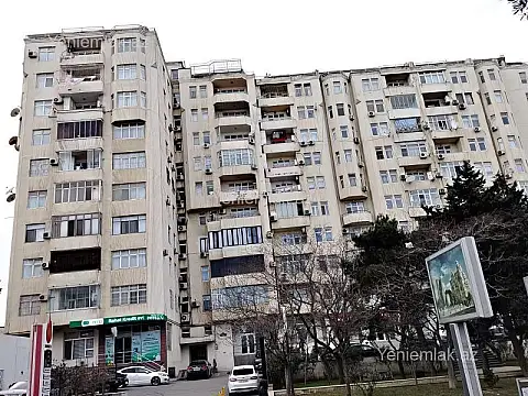 Satılır 4 otaqlı yeni tikili 160 m²