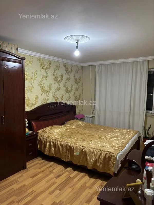 Satılır 3 otaqlı köhnə tikili 75 m²