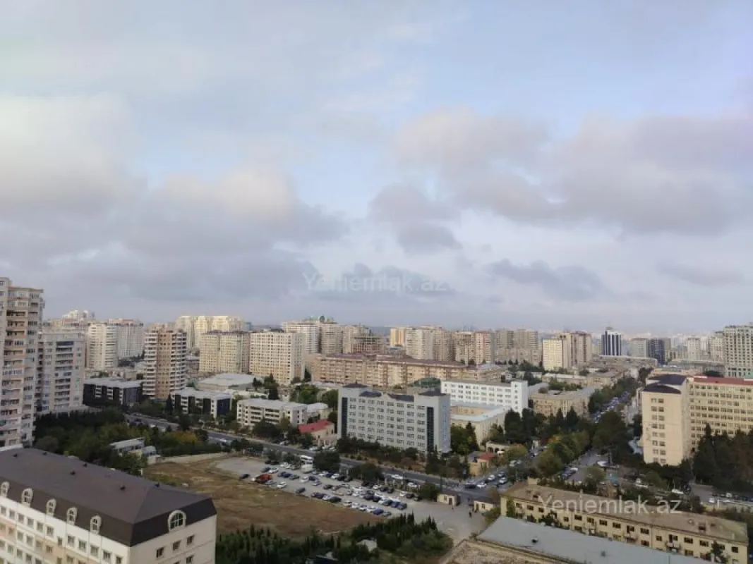 Satılır 3 otaqlı yeni tikili 155 m²