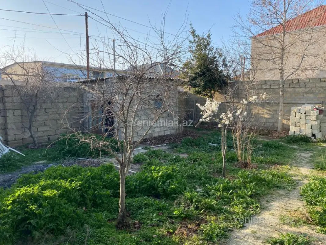 Satılır 3 otaqlı həyət evi 100 m²
