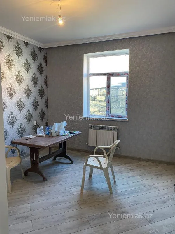 Satılır 3 otaqlı həyət evi 100 m²