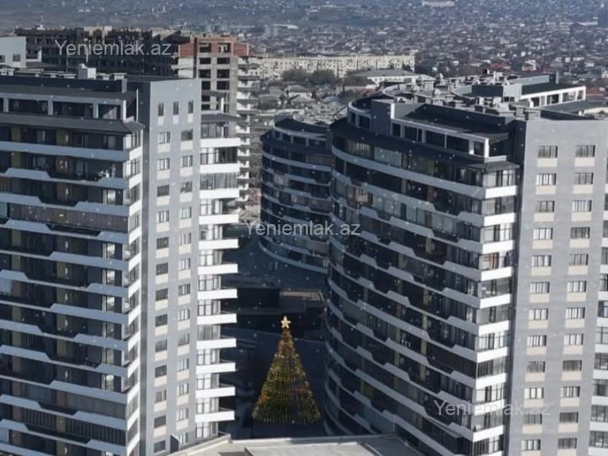Satılır 4 otaqlı yeni tikili 182 m²