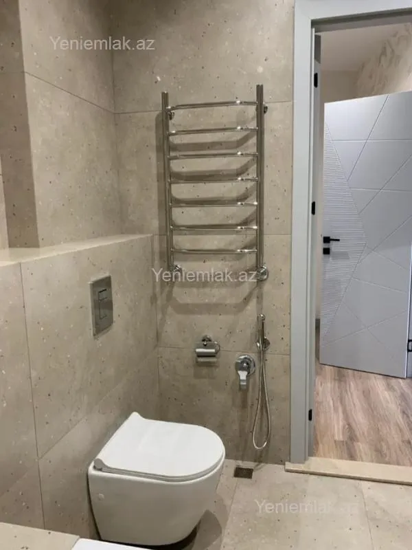 Satılır 4 otaqlı yeni tikili 182 m²
